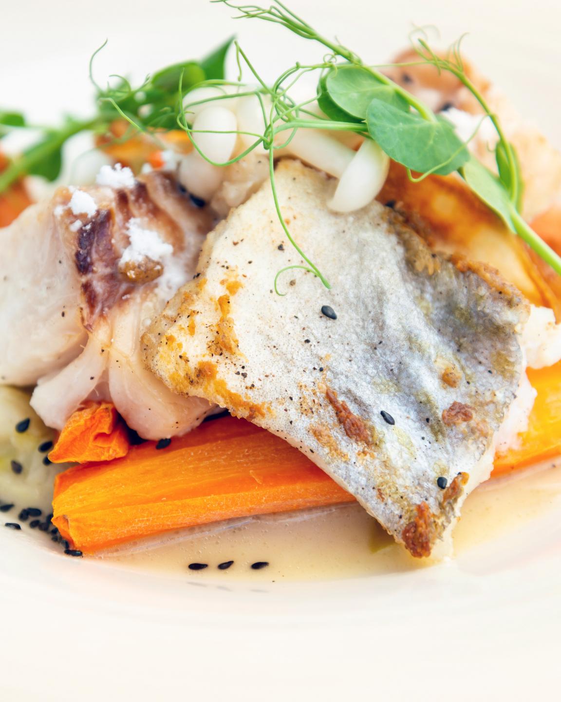 close-up-fish-served-plate